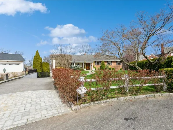 115 Oriole Road, Yonkers, NY 10701