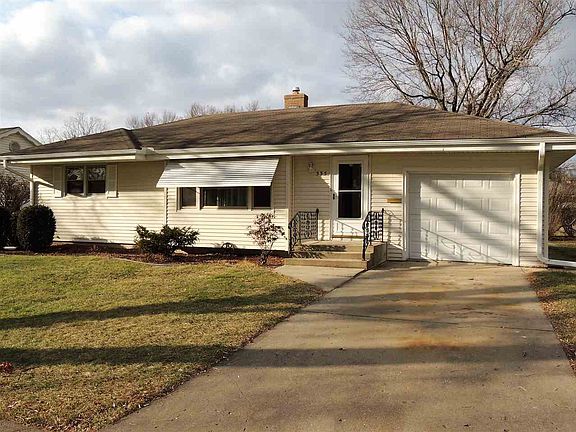 2nd image of 335 S Oak Knolls Ave