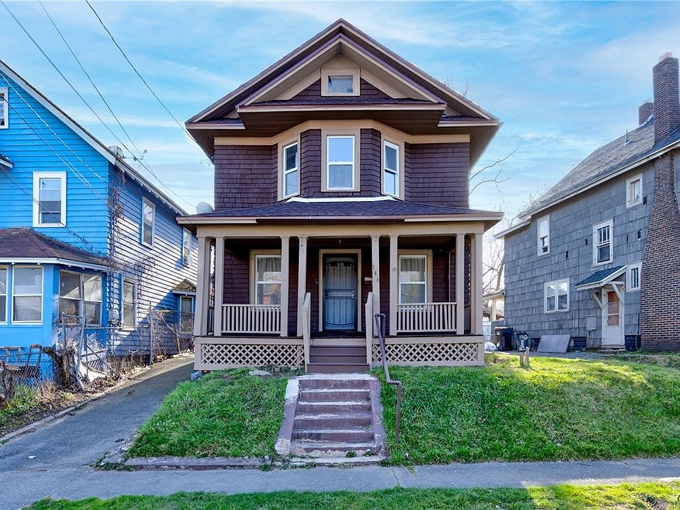 1st image of 146 E Bissell St