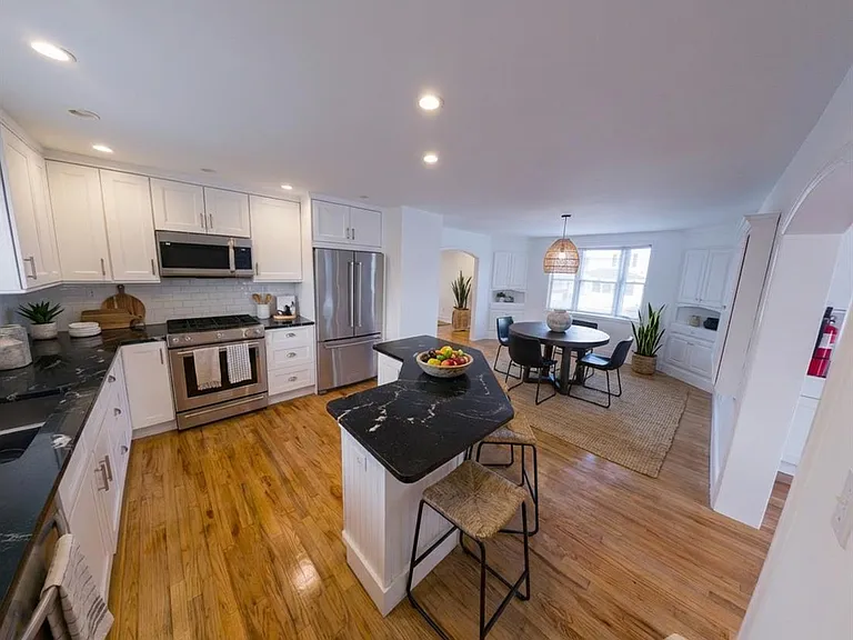 15 Sedgwick St — Photo 30