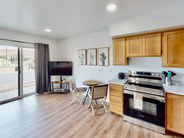 433 Kane Creek Blvd #B110