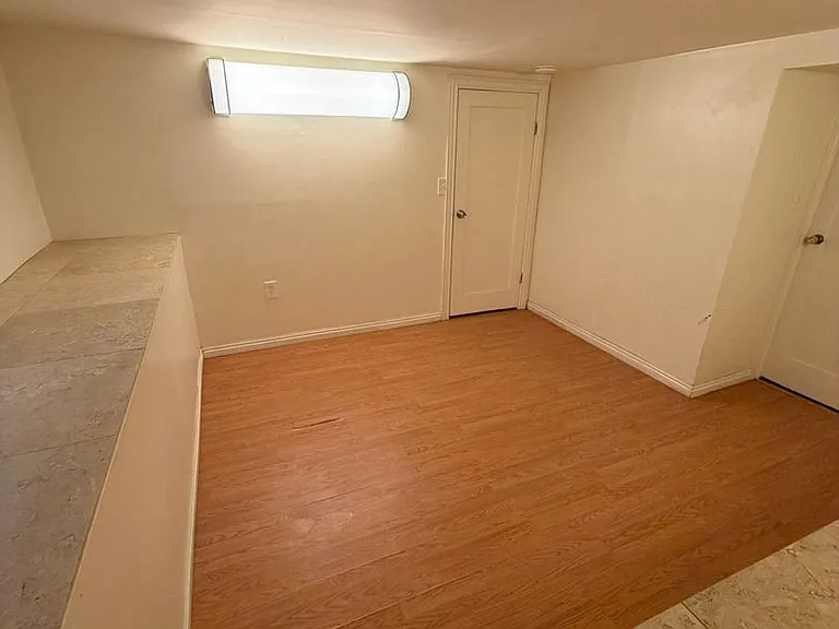 625 E Wilmington Ave — Photo 33