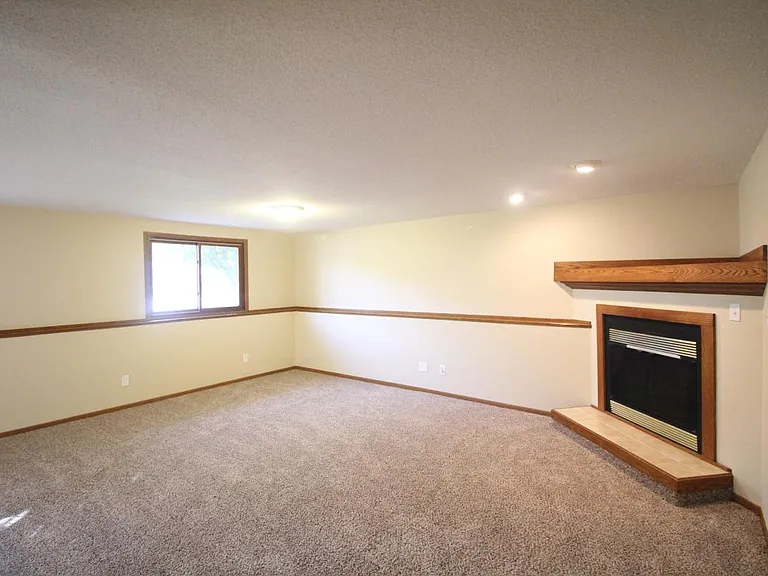 1670 Pleasantview Dr — Photo 18