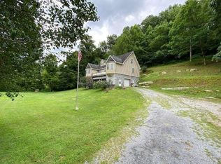 6242 Walnut Grove Rd, Mendota, VA 24270