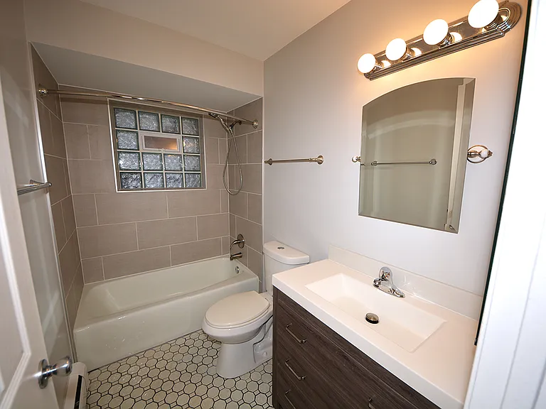 8624 Shagbark Ct #1E — Photo 7