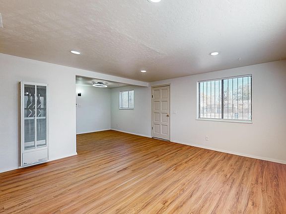 4th image of 1613 53rd St NW