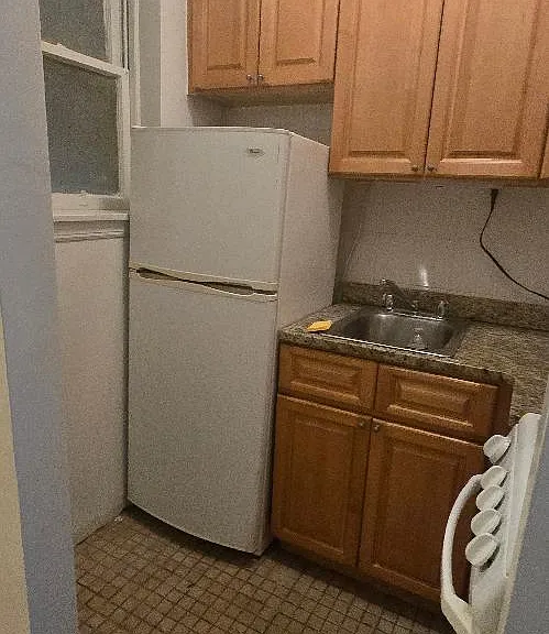 320 E 85th St #3C — Photo 6