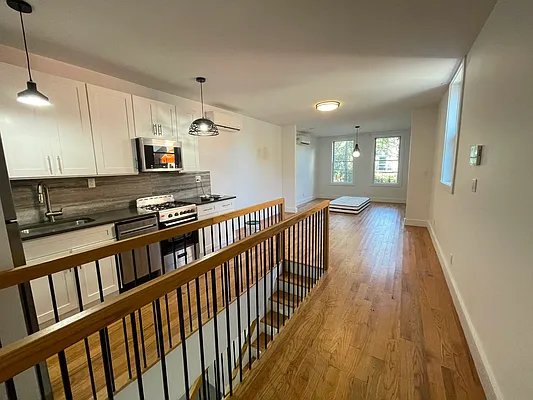 Rented by Tapiro Realty | media 3