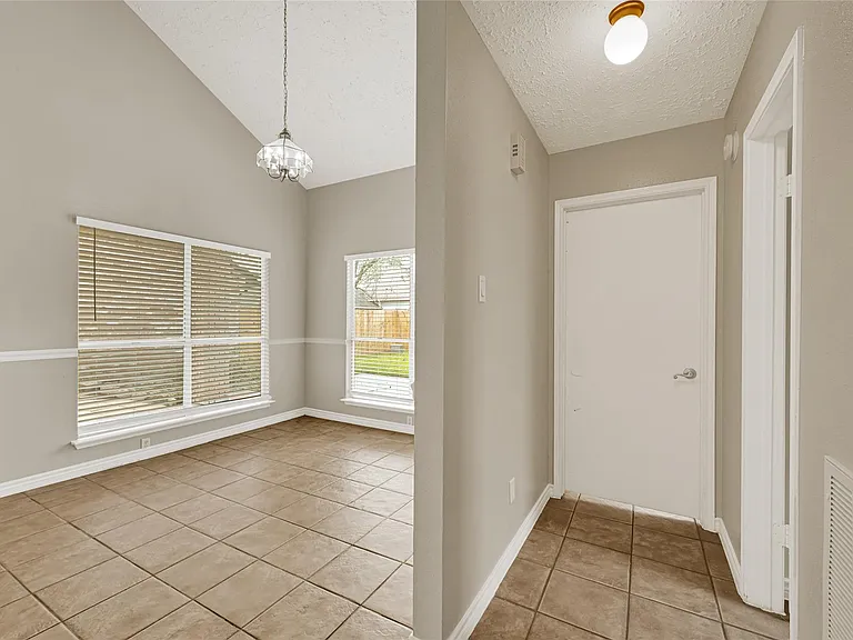 12322 Meadow Ridge Dr — Photo 9