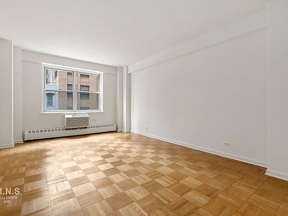 4th image of 300 E 46th St APT 11C