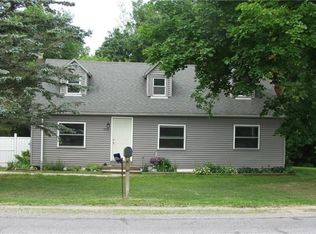 1910 Division St, Palmyra, NY 14522
