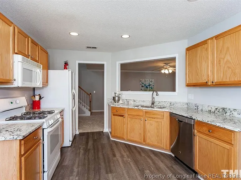 109 Chilmark Ridge Dr — Photo 12