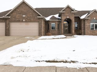 4767 Pine View Ct, Bay City, MI 48706