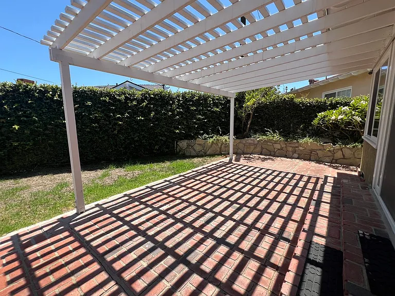 108 S Ellery Dr — Photo 40