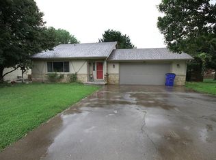 407 Guinevere Dr, Junction City, KS 66441
