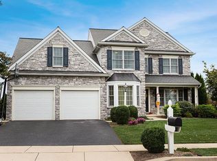 108 Whippoorwill Ln, Hummelstown, PA 17036
