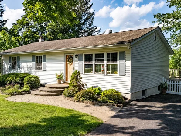 62 Egbertson Road, Campbell Hall, NY 10916