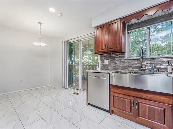 414 Wilcox Street image 11 of 23