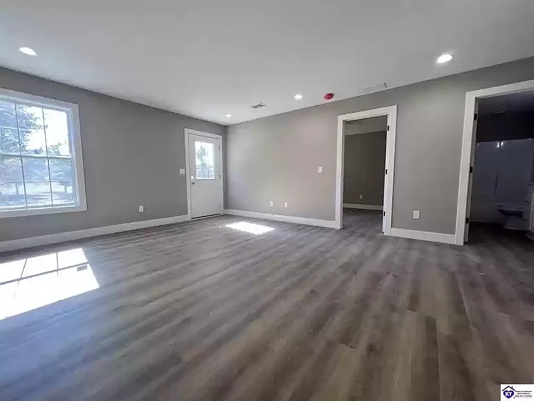 908 Otter Creek Rd — Photo 13