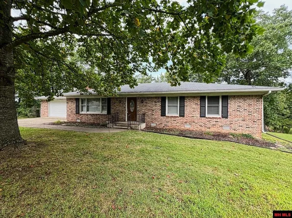 1814 Fairway Dr, Mountain Home, AR 72653