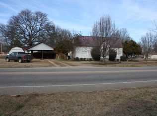 206 E Runnels St, Mineral Springs, AR 71851