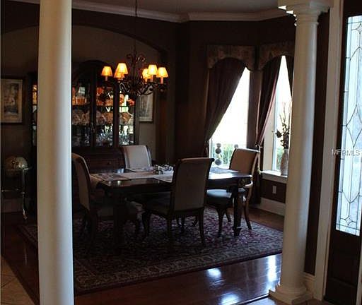 5th image of 437 Courtlea Oaks Blvd