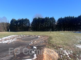 3228 Sutton Ln, Claremont, NC 28610