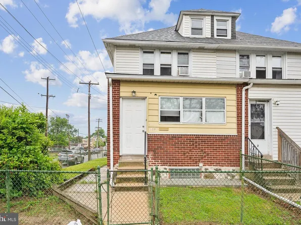 222 Holly St, Clifton Heights, PA 19018