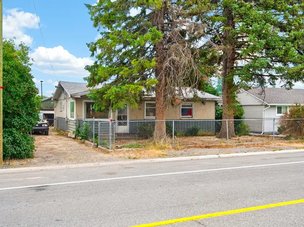 1637 Coldwater Ave, Merritt, BC V1K 1R6