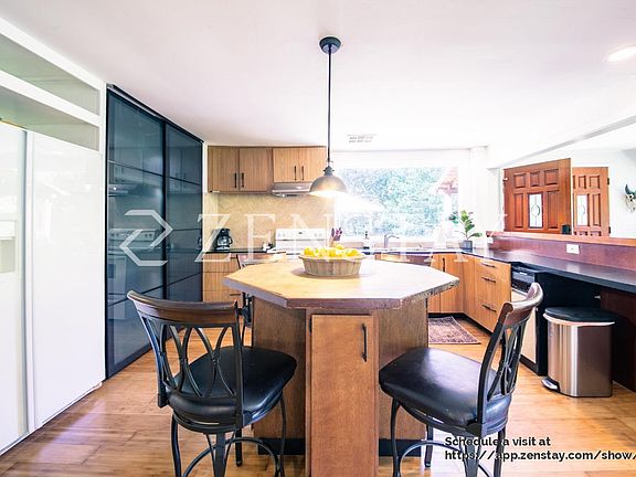 3rd image of 10590 River Dr #A