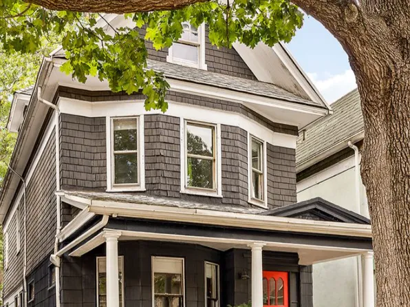 946 East 15th Street image 1 of 16