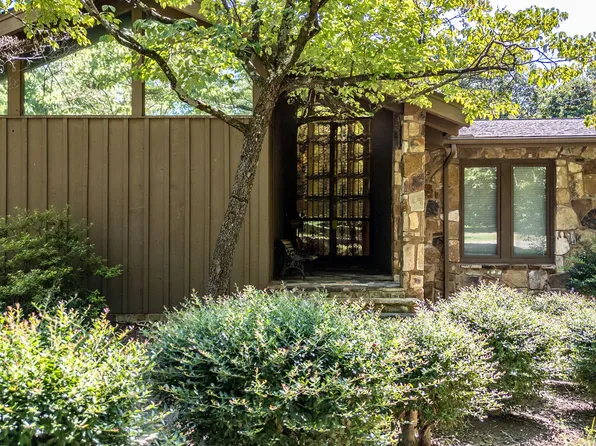 4202 Loftwood Dr, Cohutta, GA 30710