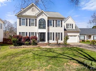 10413 Friarsgate Rd, Huntersville, NC 28078