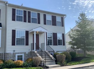 7026 Gallant Fox Dr #12-702, New Albany, OH 43054