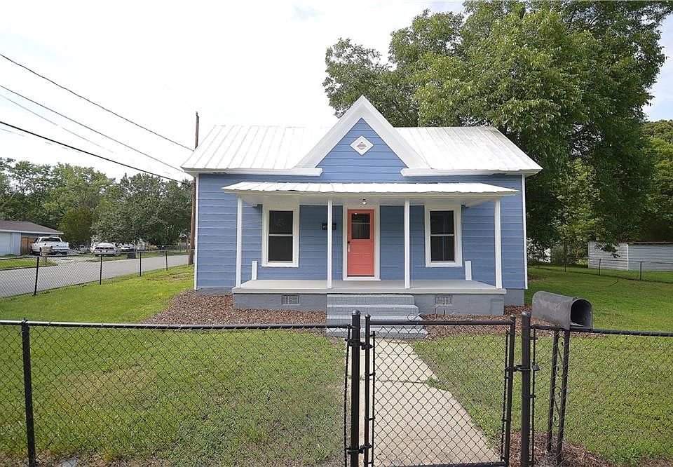 1st image of 1019 Attica St
