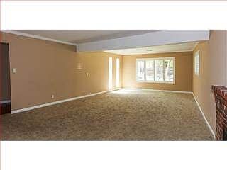 4th image of 5990 Mohawk Dr