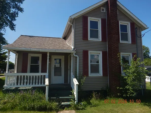 219 W Railroad St, Sheffield, IL 61361