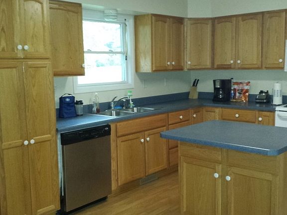 5th image of 11371 Hillview Dr