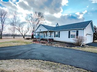 30635 Irene Rd, Kirkland, IL 60146