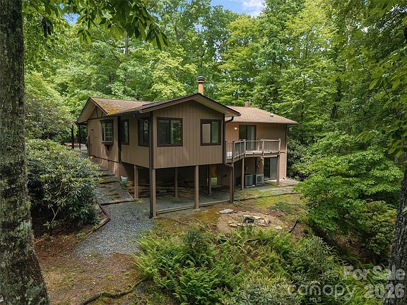 2nd image of 32 Honeysuckle Ridge Rd
