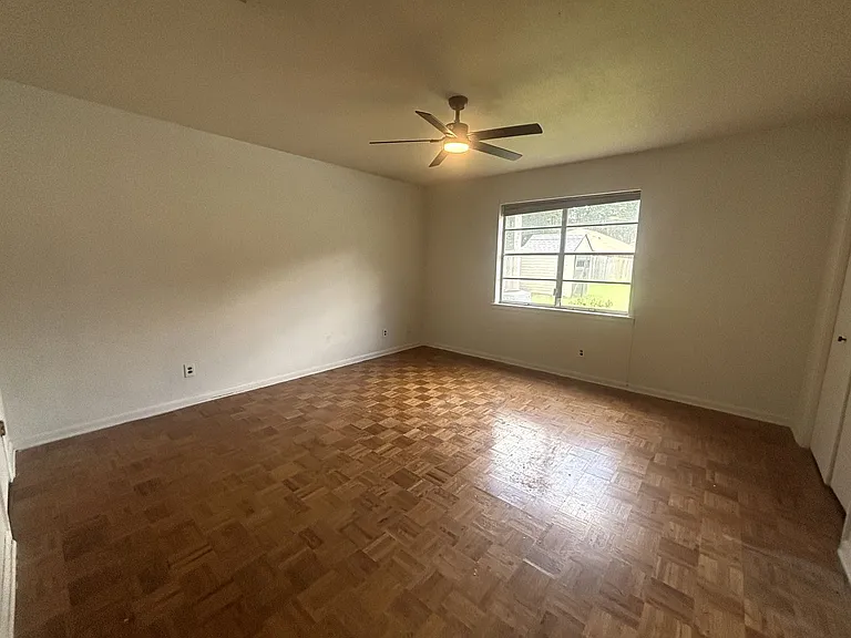 1008 Francais Dr — Photo 10