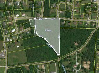 130 Glen Rich Dr, Parsons, TN 38363