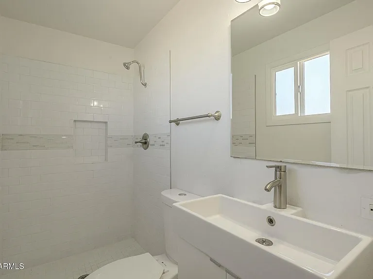 3650 E Eugie Ave — Photo 11