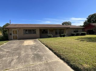 1605 S Robison Rd, Texarkana, TX 75501