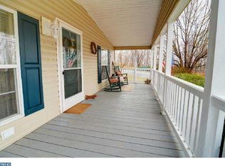 1041 Scenic View Dr, Schwenksville, PA 19473