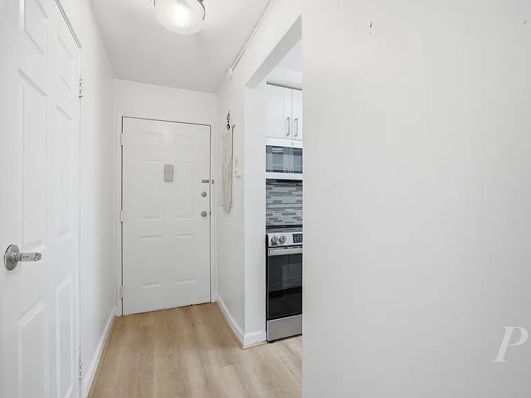 9019 Wall St #2A — Photo 7