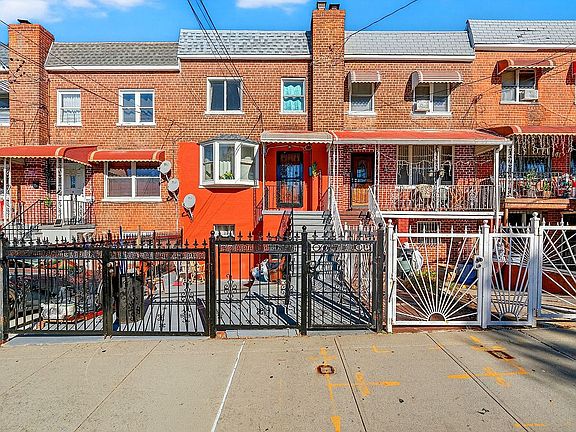 2nd image of 1007 E 215th St #1