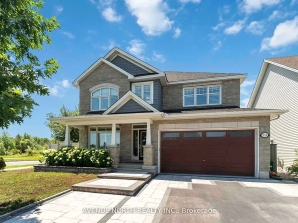 714 Bunchberry Way, Ottawa, ON K1T 0J8
