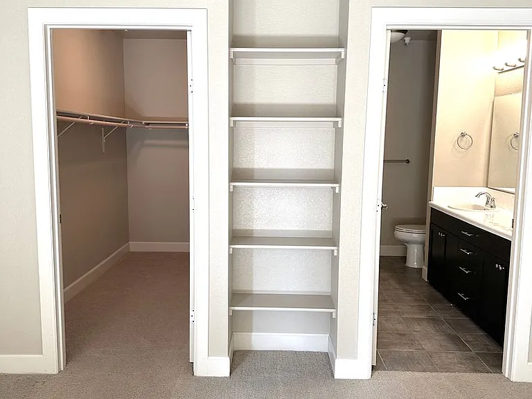 412 S 13th St #317 — Photo 16