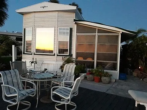 3102 Dockside Ln — Photo 3